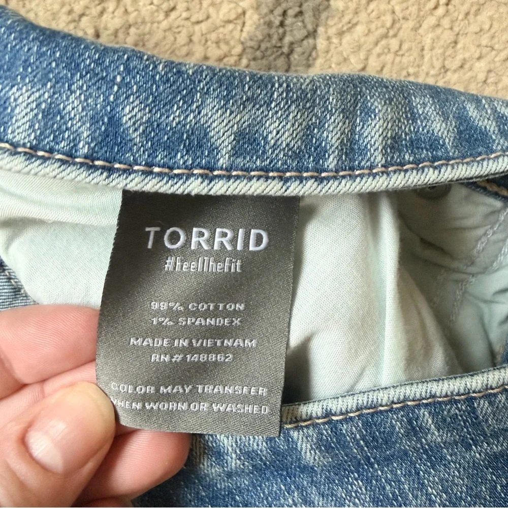 Torrid NWT Perfect Boyfriend Ankle Jeans Stretch Size 12 Medium Wash Raw Hem - Picture 6 of 6